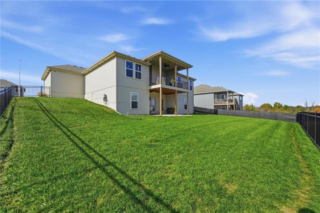 11827 N Manning Avenue, Kansas City, MO 64157