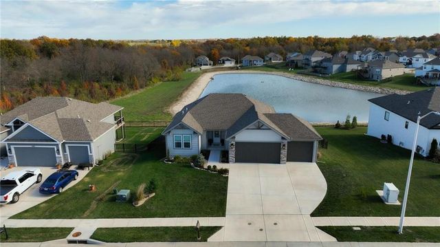 11827 N Manning Avenue, Kansas City, MO 64157