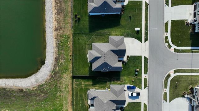 11827 N Manning Avenue, Kansas City, MO 64157