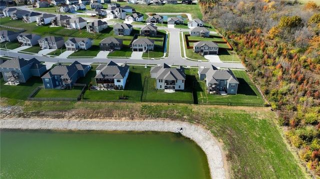 11827 N Manning Avenue, Kansas City, MO 64157