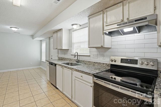 2314 Hope Valley Lane, Charlotte, NC 28213