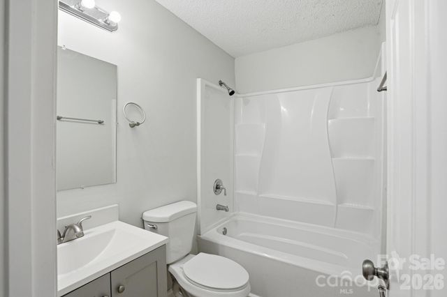 2314 Hope Valley Lane, Charlotte, NC 28213