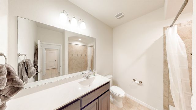 316 Oakbluff Drive, Denton, TX 76210