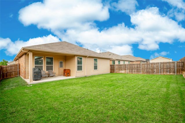 316 Oakbluff Drive, Denton, TX 76210