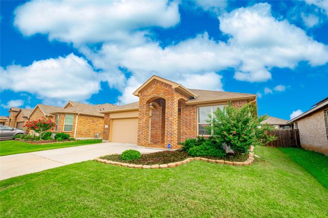 316 Oakbluff Drive, Denton, TX 76210