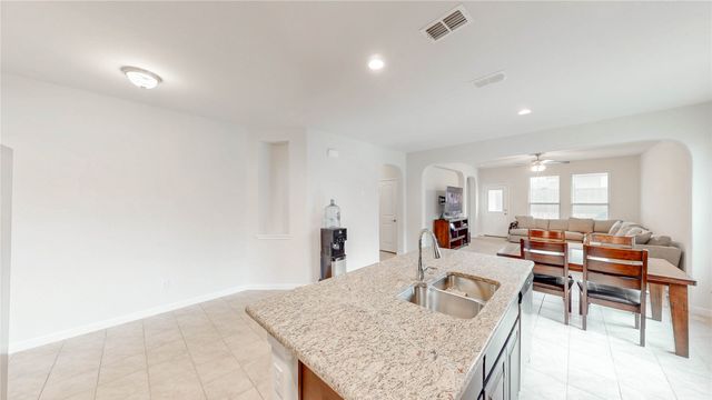 316 Oakbluff Drive, Denton, TX 76210