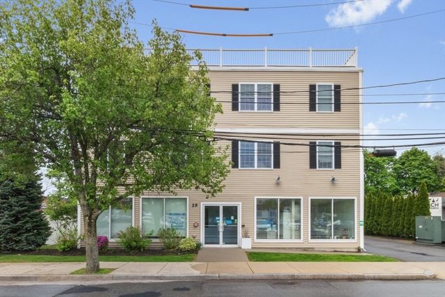 29 Spruce St 23, Waltham, MA 02453