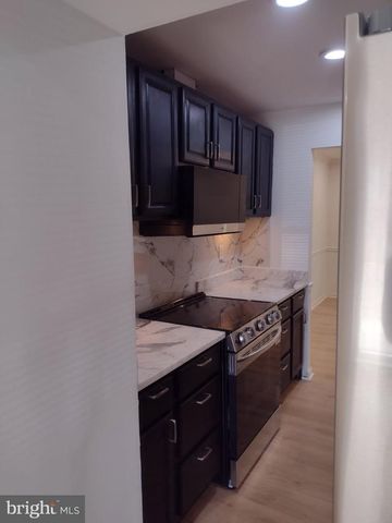 9045 CONTINENTAL, Hyattsville, MD 20785