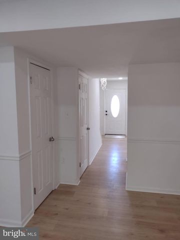 9045 CONTINENTAL, Hyattsville, MD 20785