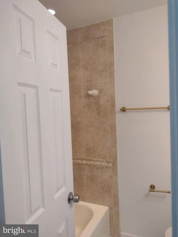 9045 CONTINENTAL, Hyattsville, MD 20785