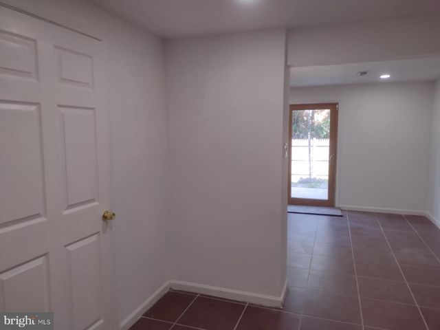 9045 CONTINENTAL, Hyattsville, MD 20785