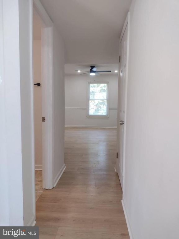 Image 10 of property listing at 9045 CONTINENTAL, Hyattsville, MD 20785
