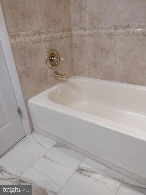 Image 36 of property listing at 9045 CONTINENTAL, Hyattsville, MD 20785