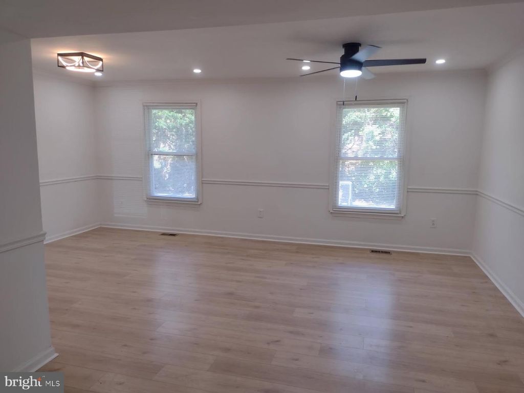 Image 40 of property listing at 9045 CONTINENTAL, Hyattsville, MD 20785