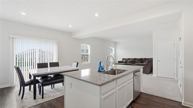 320 Chevington, Tipp City, OH 45371