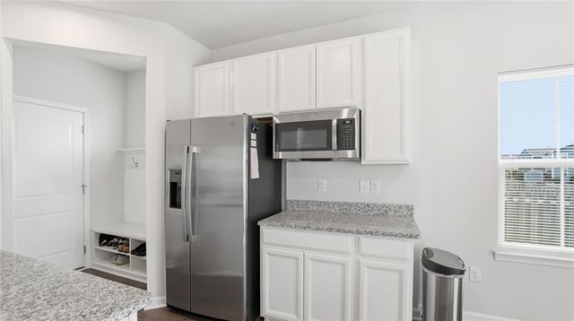 320 Chevington, Tipp City, OH 45371