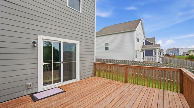 320 Chevington, Tipp City, OH 45371
