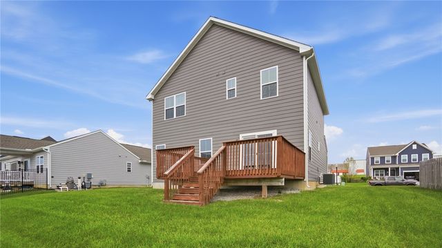 320 Chevington, Tipp City, OH 45371