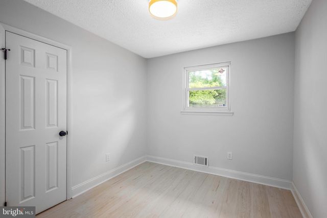 7512 HARPERS DR, Fort Washington, MD 20744