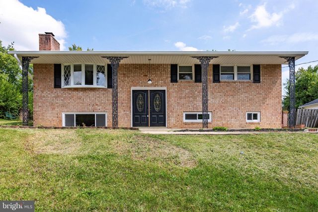 7512 HARPERS DR, Fort Washington, MD 20744