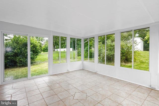 7512 HARPERS DR, Fort Washington, MD 20744