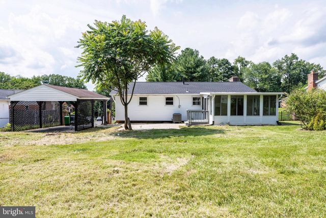 7512 HARPERS DR, Fort Washington, MD 20744