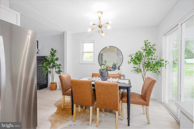 7512 HARPERS DR, Fort Washington, MD 20744