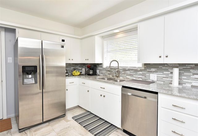 22118 Hufsmith Kohrville Road, Tomball, TX 77375