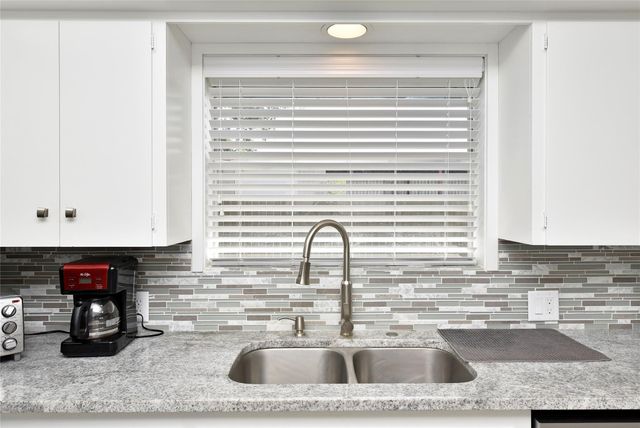 22118 Hufsmith Kohrville Road, Tomball, TX 77375