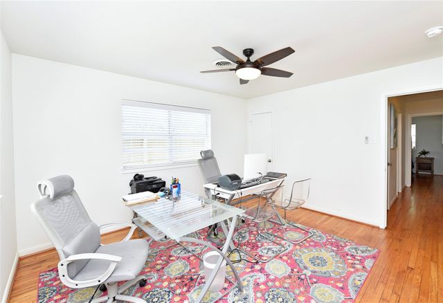 22118 Hufsmith Kohrville Road, Tomball, TX 77375