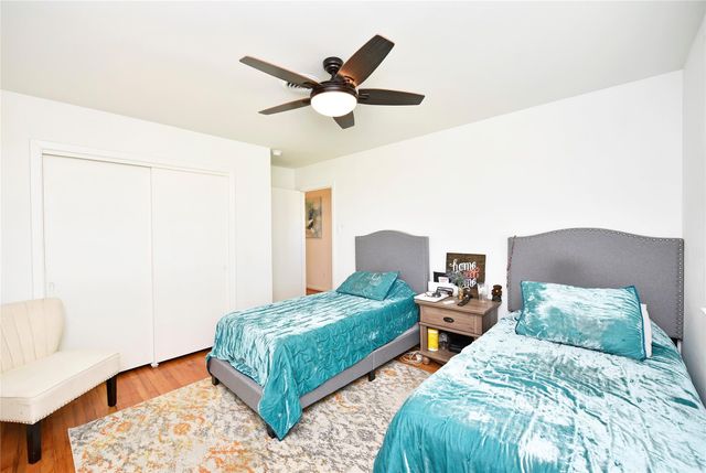 22118 Hufsmith Kohrville Road, Tomball, TX 77375
