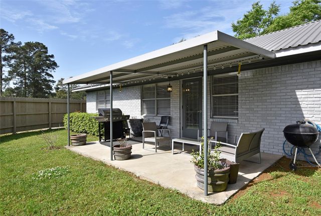22118 Hufsmith Kohrville Road, Tomball, TX 77375