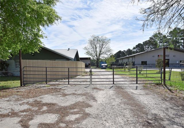 22118 Hufsmith Kohrville Road, Tomball, TX 77375