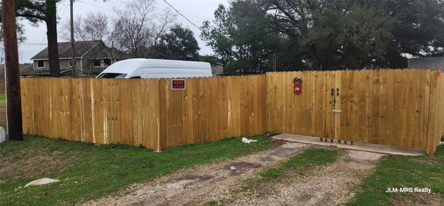 22118 Hufsmith Kohrville Road, Tomball, TX 77375