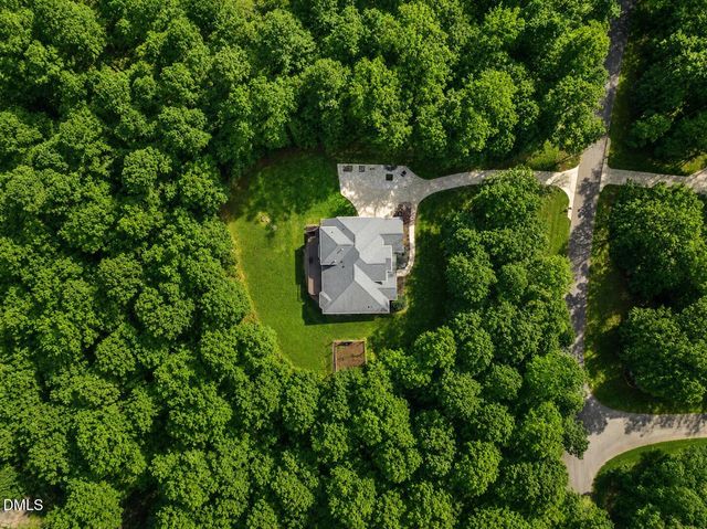 825 Oxbow Crossing Road, Chapel Hill, NC 27516
