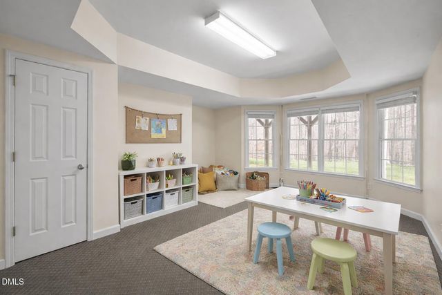 825 Oxbow Crossing Road, Chapel Hill, NC 27516