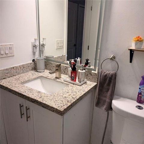 3140 NW 60th St, Miami, FL 33142