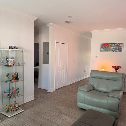 3140 NW 60th St, Miami, FL 33142