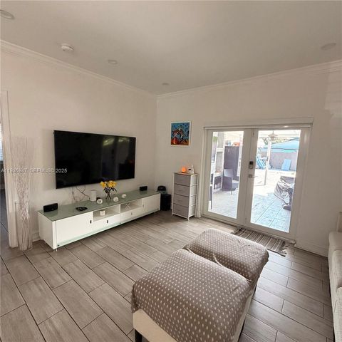 3140 NW 60th St, Miami, FL 33142