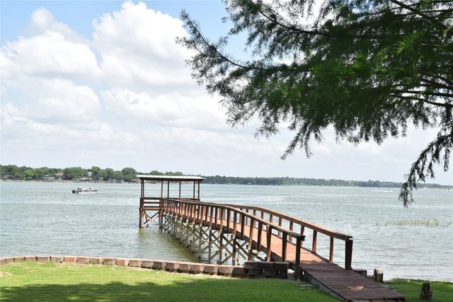 914 W Lake Drive, Weatherford, TX 76087