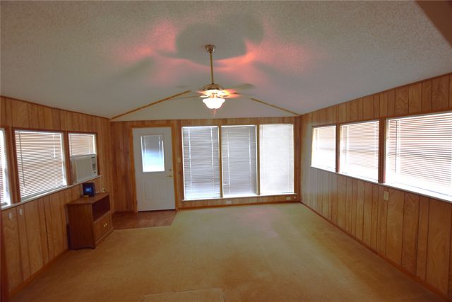 914 W Lake Drive, Weatherford, TX 76087