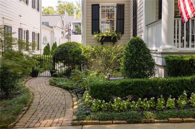 402 General Hardee Square, Peachtree City, GA 30269
