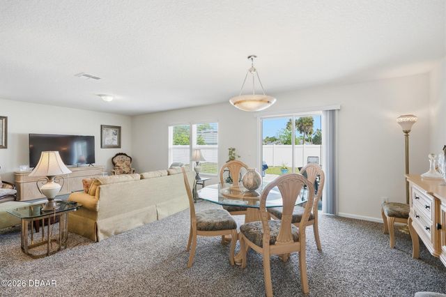 39 Ballenger Lane, Palm Coast, FL 32137