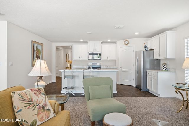 39 Ballenger Lane, Palm Coast, FL 32137