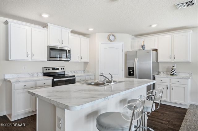 39 Ballenger Lane, Palm Coast, FL 32137