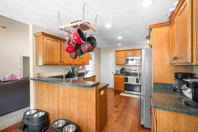 4413 Taylor Hall Ln, Adams, TN 37010