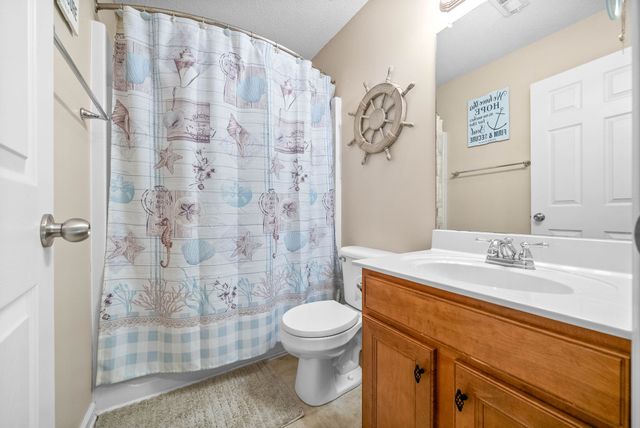 4413 Taylor Hall Ln, Adams, TN 37010