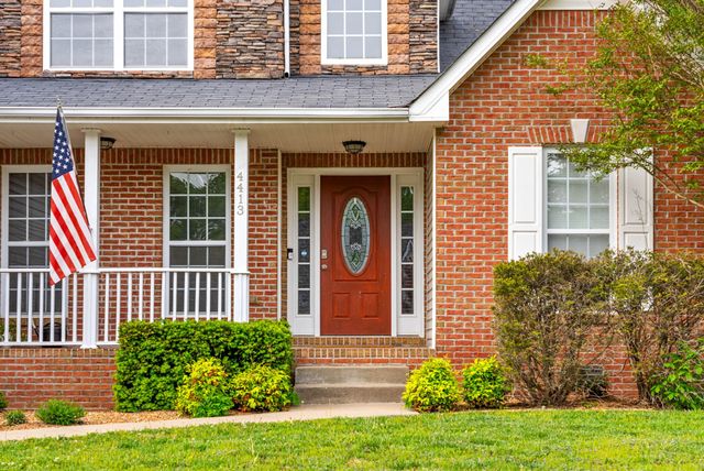 4413 Taylor Hall Ln, Adams, TN 37010
