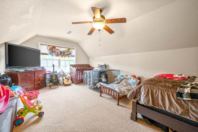 4413 Taylor Hall Ln, Adams, TN 37010