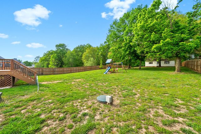 4413 Taylor Hall Ln, Adams, TN 37010